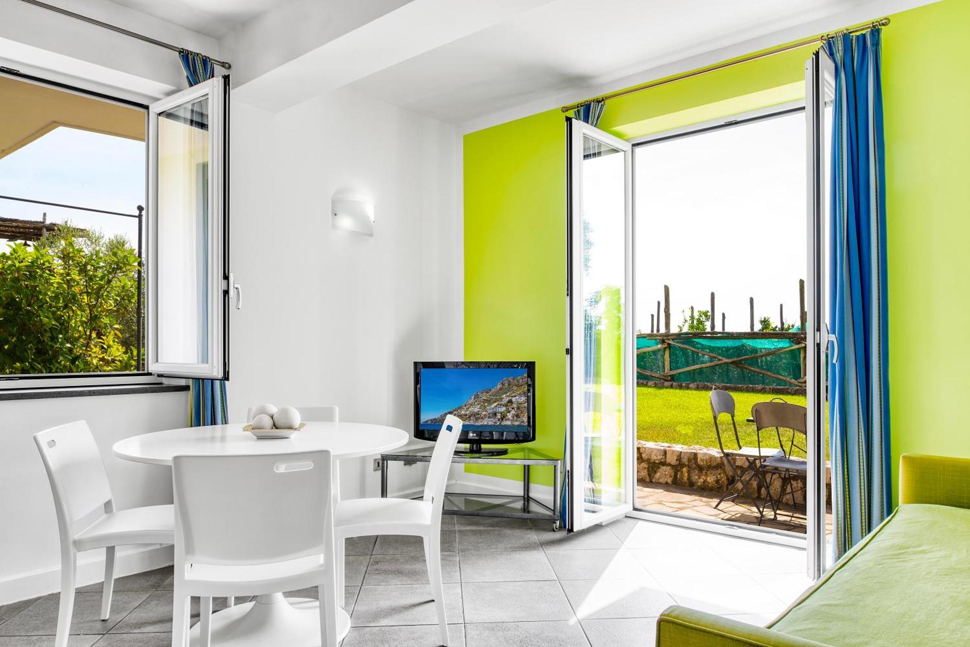 Aparthotel Le Capannelle à SantʼAgata sui Due Golfi Extérieur photo