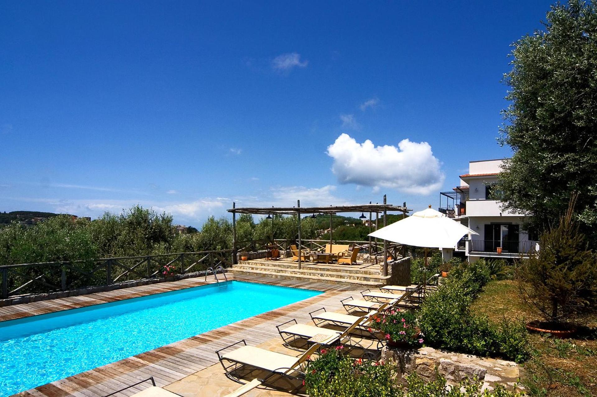 Aparthotel Le Capannelle à SantʼAgata sui Due Golfi Extérieur photo
